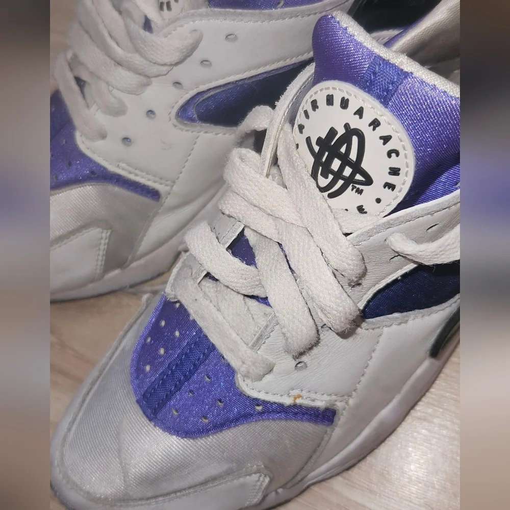 Nike Air Huarache Sneakers Purple White Trainers Women's Size 9 Shoes - Picture 2 of 16